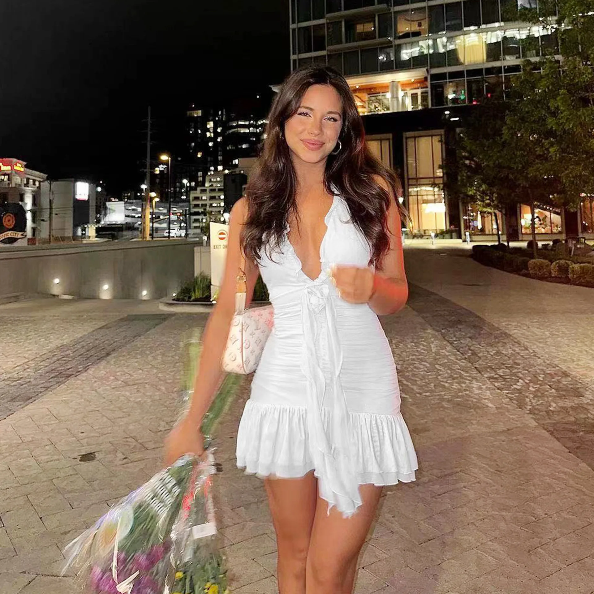 

Sexy deep V tight hip wrap neck dress fashionable simple versatile temperament elegant vacation style high-end dress