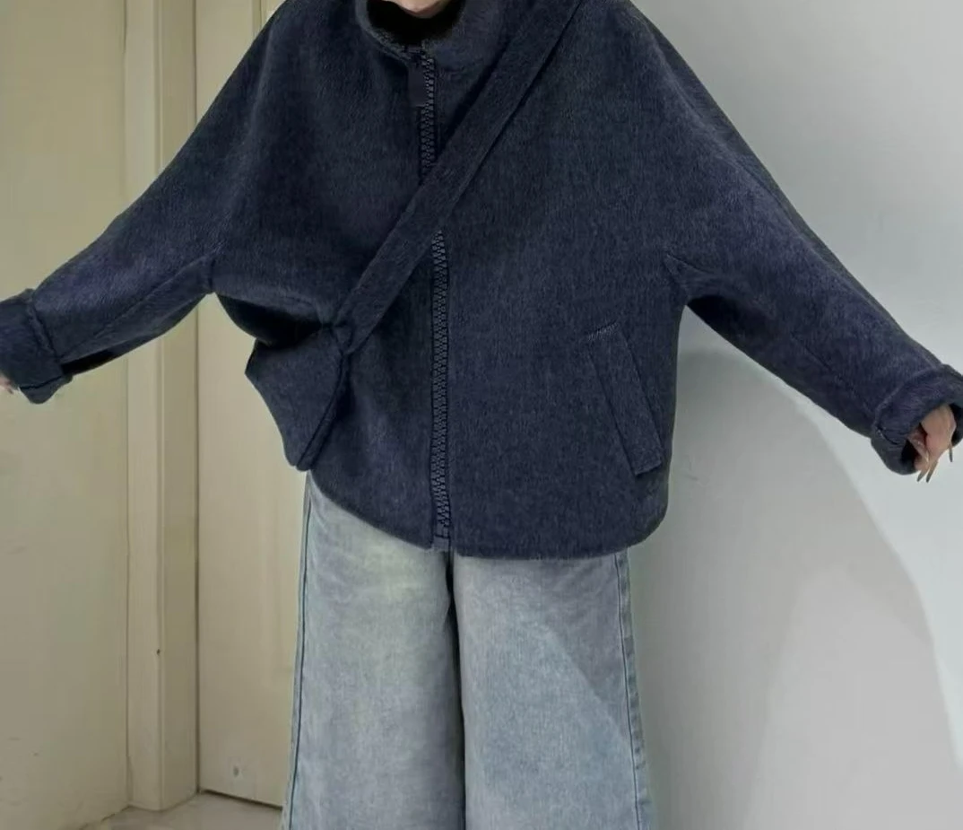 2026 Frühling und Herbst Neuer Temperamentvoller Rundhals-Doppelseitiger Wollmantel Damen Kurzer Vielseitiger Wollmantel