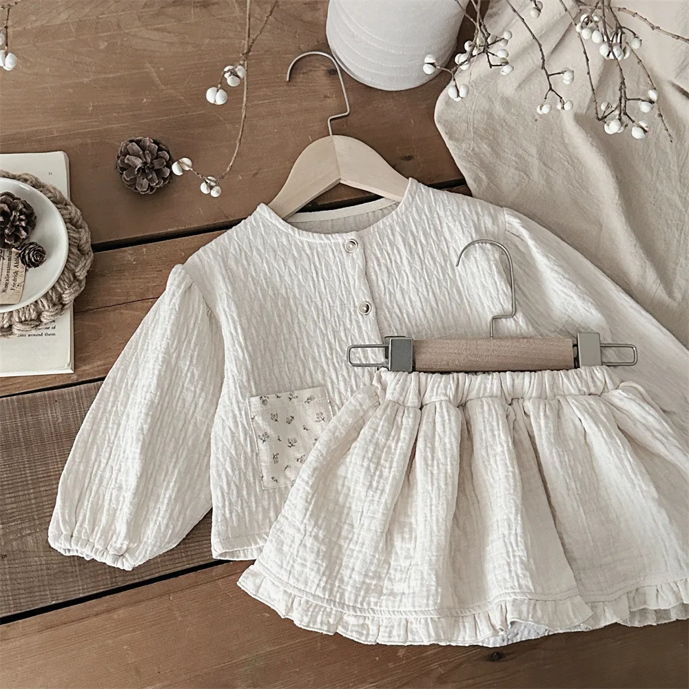 

2025 Spring New Baby Long Sleeve Clothes Set Girls Solid Sweet Tops + Short Pantskirt 2pcs Suit Infant Cute Princess Outfits