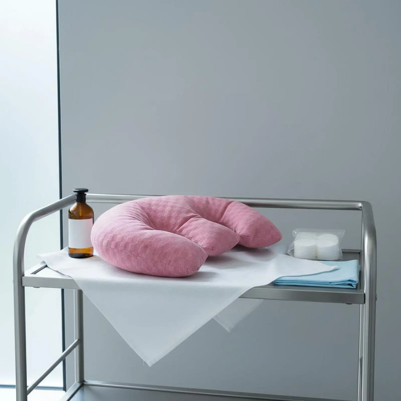 almohada-de-soporte-para-el-pecho-en-forma-de-m-almohada-de-alivio-de-presion-cojin-para-el-pecho-material-transpirable-bienestar-corporal-para-mujeres-posparto
