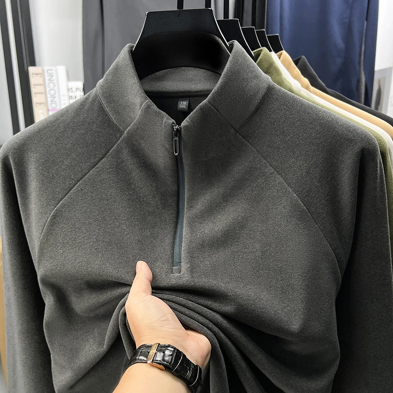 2025 الرجال الألمانية المخملية الخريف والشتاء جديد نصف سستة الوقوف طوق هوديي موضة عادية بلون أسفل قميص