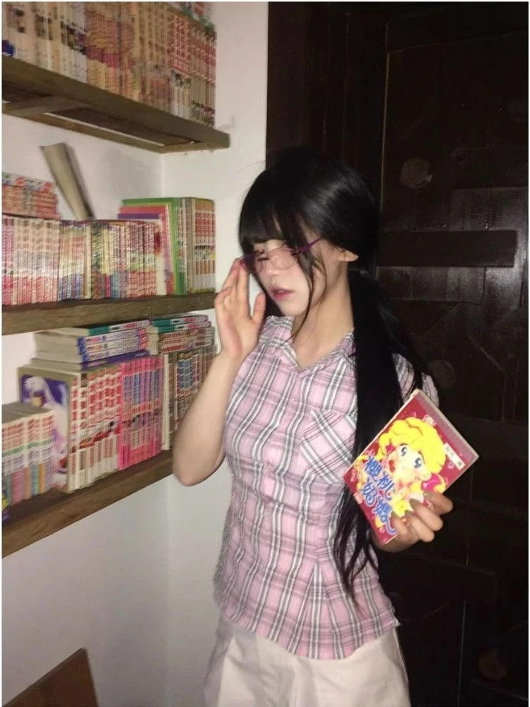 

Deeptown Pink Plaid Women Shirts Vintage Aesthetic Short Sleeve Korean Fashion Preppy Blouses Slim Casual Office Lady Gyaru