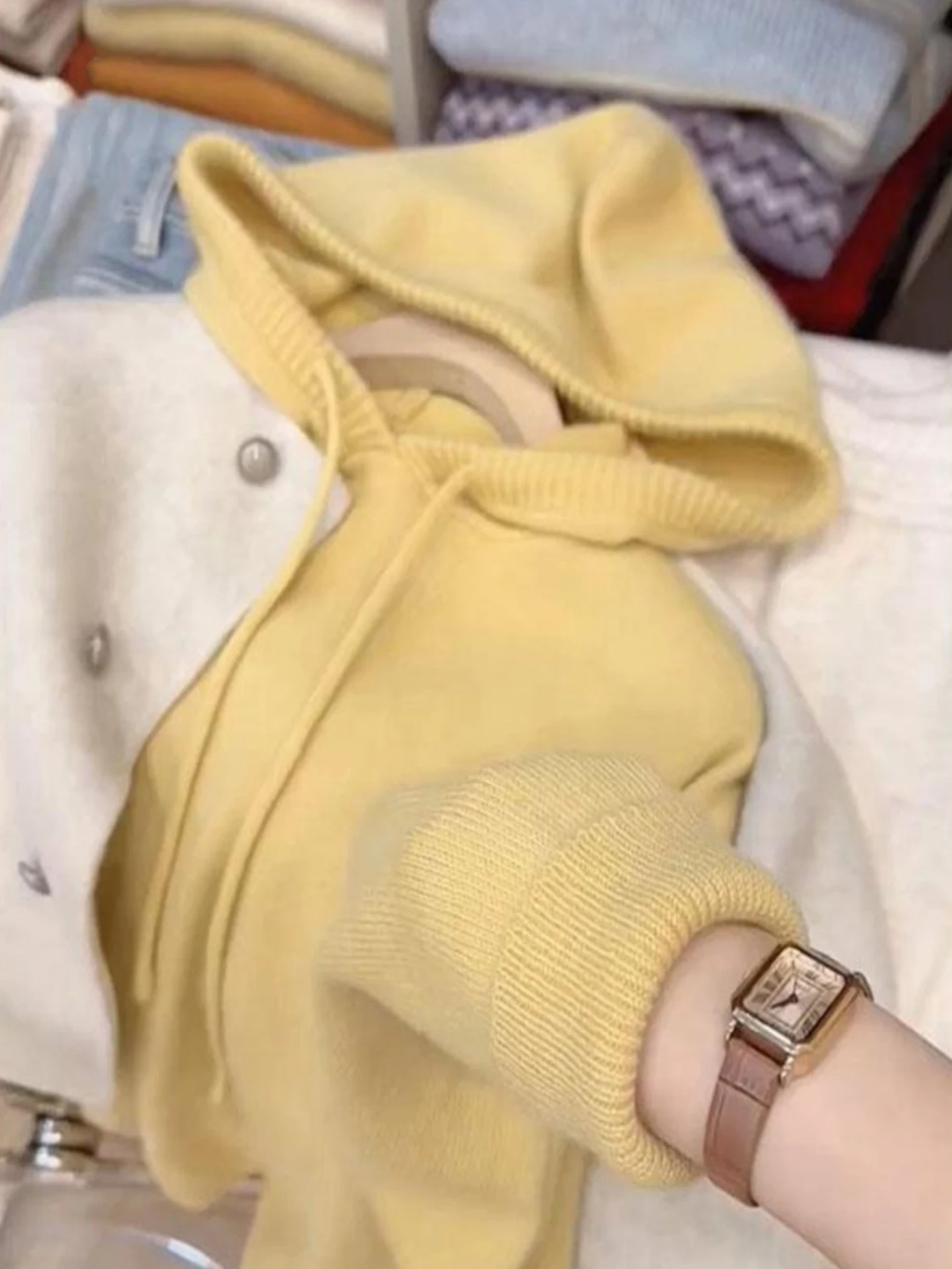 

Повседневный вязаный свитер с длинным рукавом и капюшоном, стройнящий, в расслабленном стиле, высококачественный зимний шерстяной свитер, женская мода