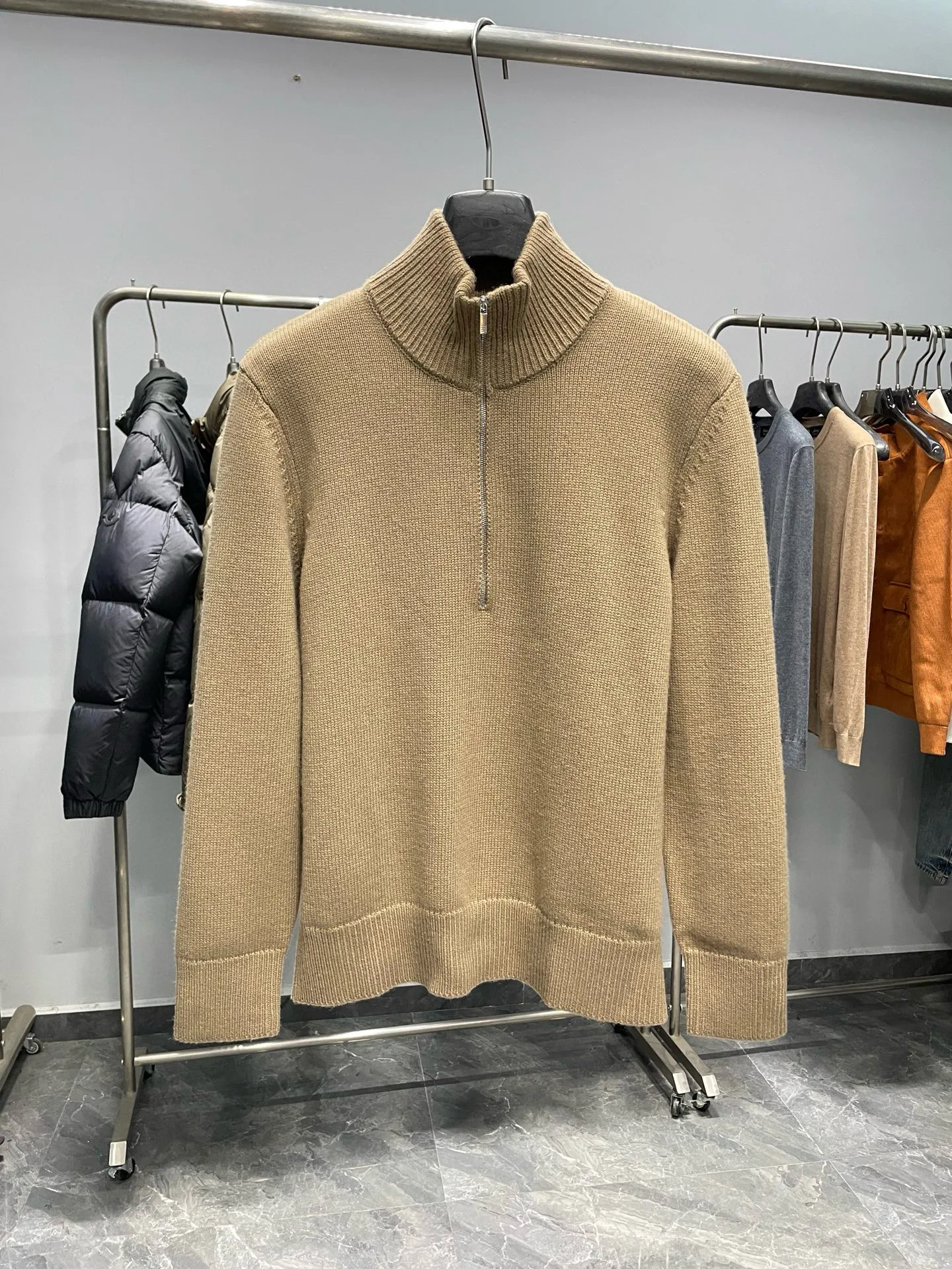 

Модный шерстяной вязаный свитер для мужчин: повседневный, универсальный, деловой стиль, осень-зима, новинка, дышащий, с длинными рукавами