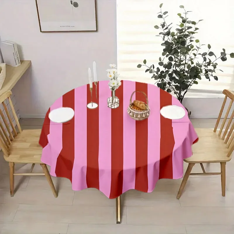 Pink striped round tablecloth, made of polyester, with a fresh and lively design, suitable for kitchens and dining rooms.xzj