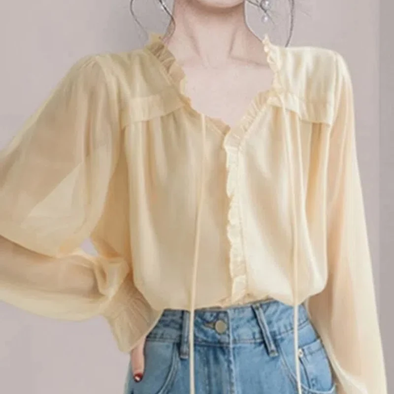 French Flare Sleeve Women's 2024 Spring New Spliced V-neck Drawstring Fashion Solid Color Loose Long Sleeved Blouses Shirts