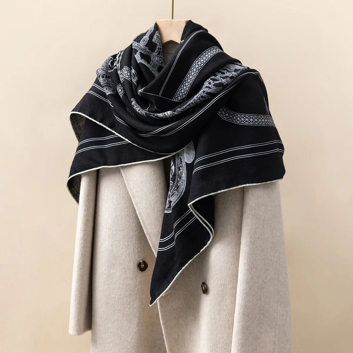 Autumn and Winter Warm Scarf 30% Pure Natural Silk+70% Wool 130x130CM Single Sided Printing Shawl Square Scarf