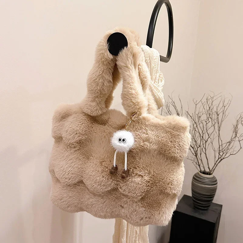 

Хлопковая автомобильная строчка 2024, зимняя новинка, сумка на плечо с однотонной пряжкой, популярная модная плюшевая сумка-тоут, мягкая универсальная сумка