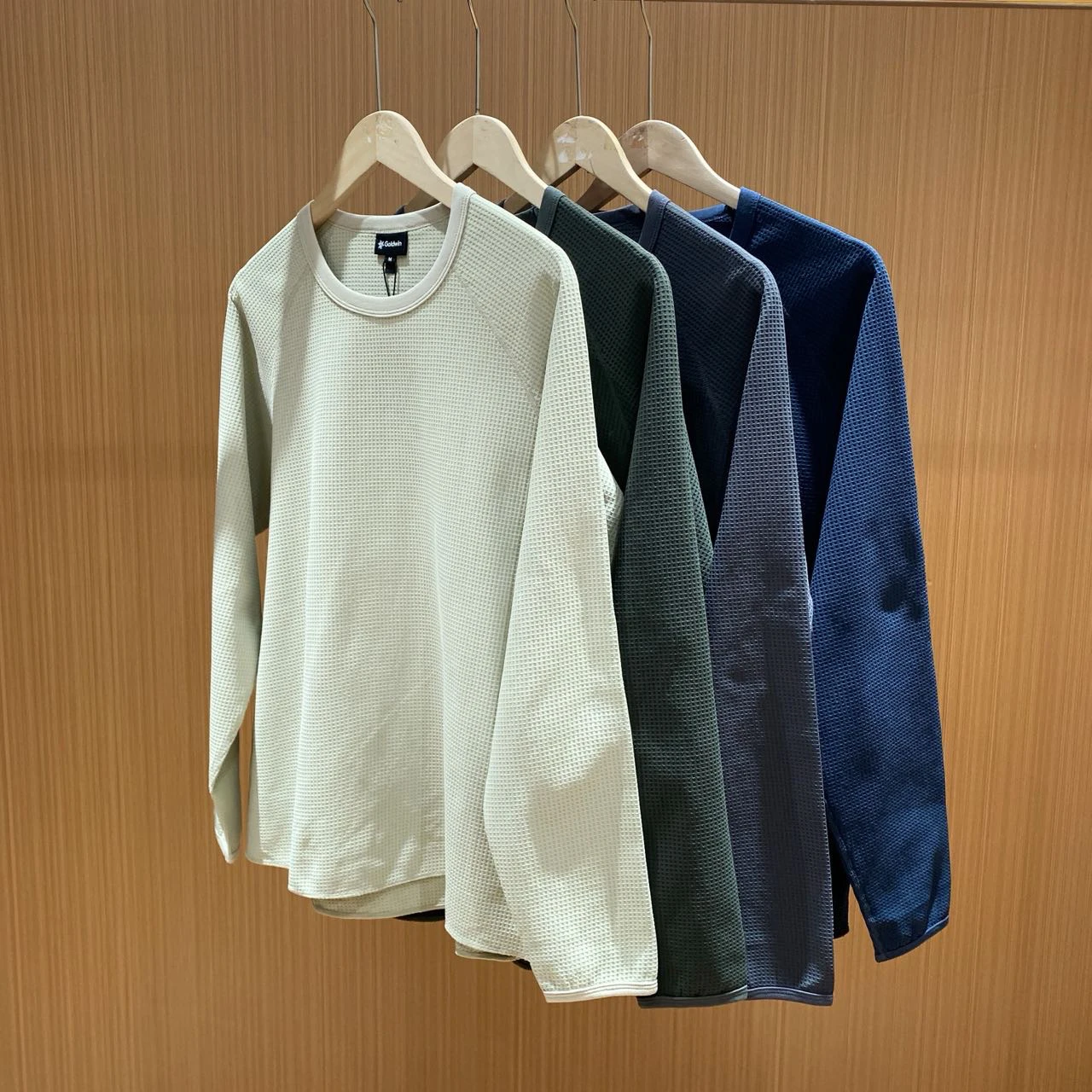 

Goldwin Solotex Waffle Sweat-absorbing Quick-Drying Sunscreen Long Sleeve T-Shirt