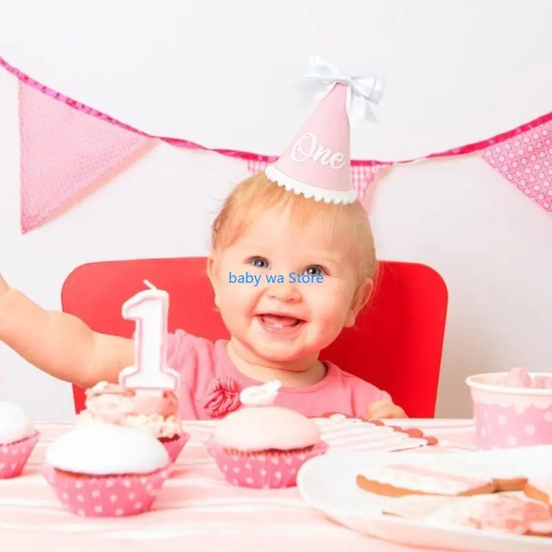 قبعة عيد ميلاد مصنوعة يدويًا من القماش للطفل مع لمسة فيونكة لهدايا زينة حفلات الرضع بعمر سنة واحدة مقاس 4XBD