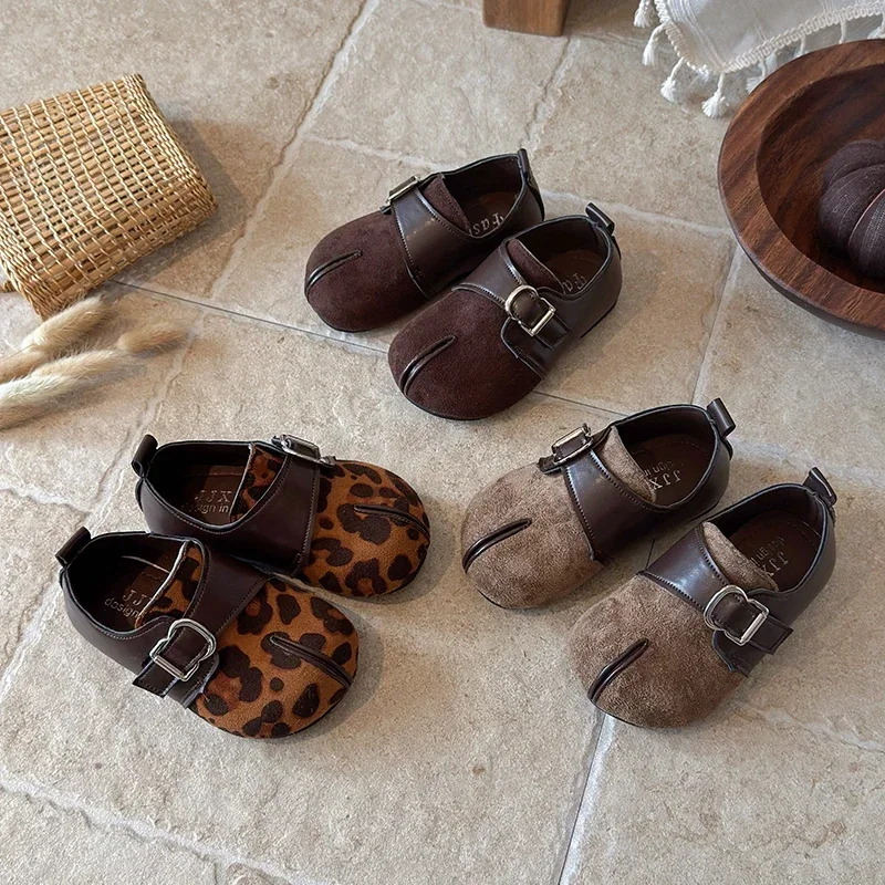 2026 Children's Retro Flats Spring Autumn Leopard Fashion Kids Girls Leather Shoes Outdoor School Non-slip Toddler Casual Shoes