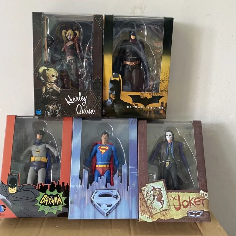 

Коллекционная фигурка NECA Бэтмен, 7 дюймов, суперподвижная, для домашнего декора и демонстрации, для фанатов фильмов и коллекционеров, от DC Comics