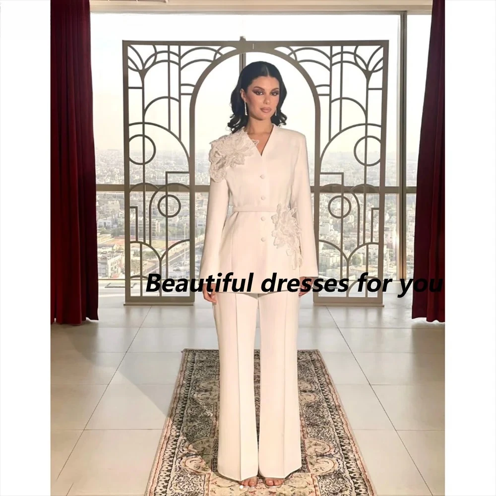 

Элегантный белый комплект-двойка: вечерний комбинезон и платье с V-образным вырезом, длинными рукавами и аппликациями из джерси, модель 2026 года, на заказ