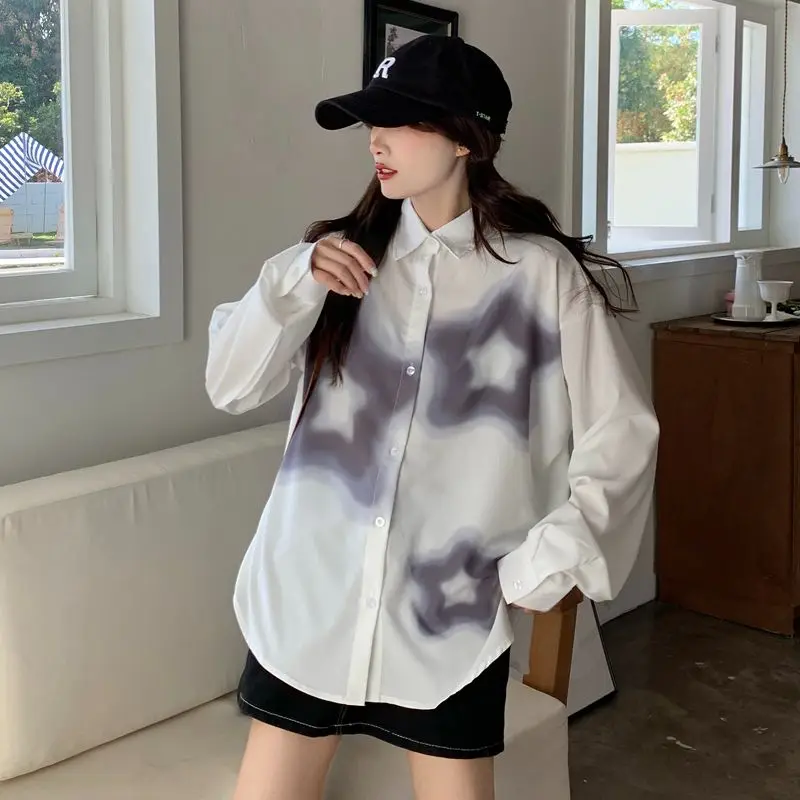 

2025 New Lazy Style Japanese Gradient Print Long Sleeve Women's Shirt Loose Breathable Casual Top Comfortable Loose Fit