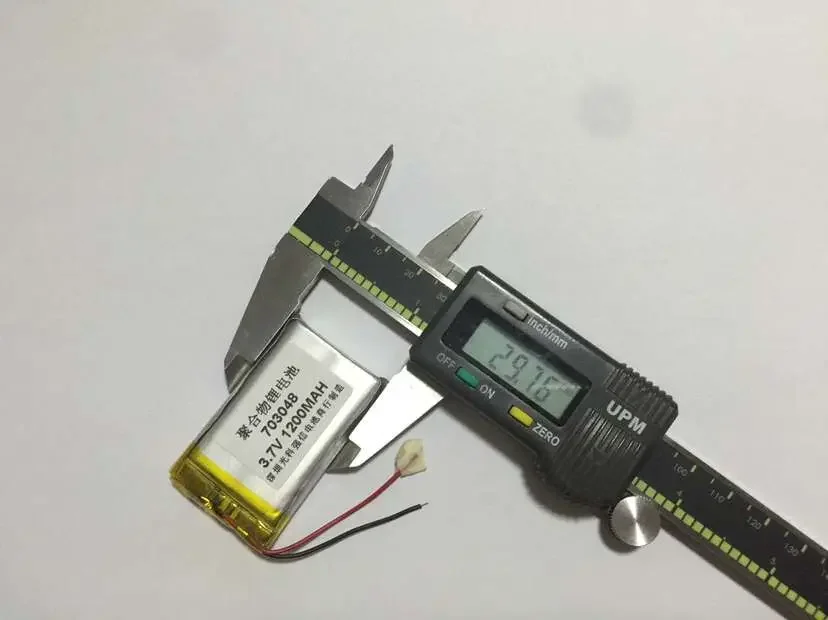 Nueva batería de polímero de litio de 3,7 V de plena capacidad 703048   Walkie talkie GPS 1200MAH / equipo / Mini