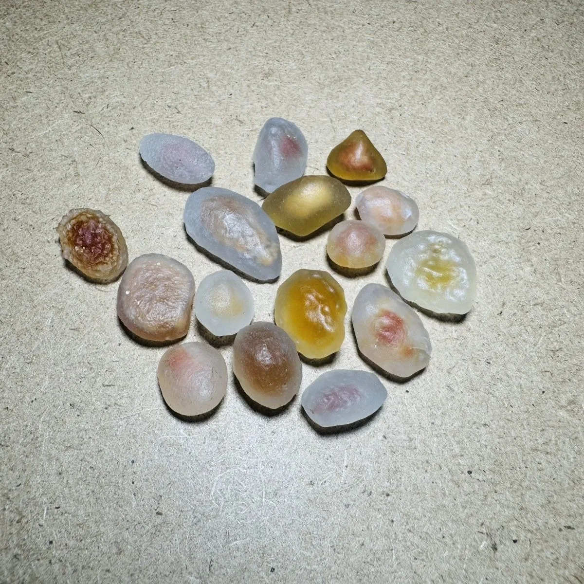 Smooth Texture Earth Mined Candy Agate,Glass Vial Display, 10-15mm Unpolished, Wire Wrapping.Candy Agate