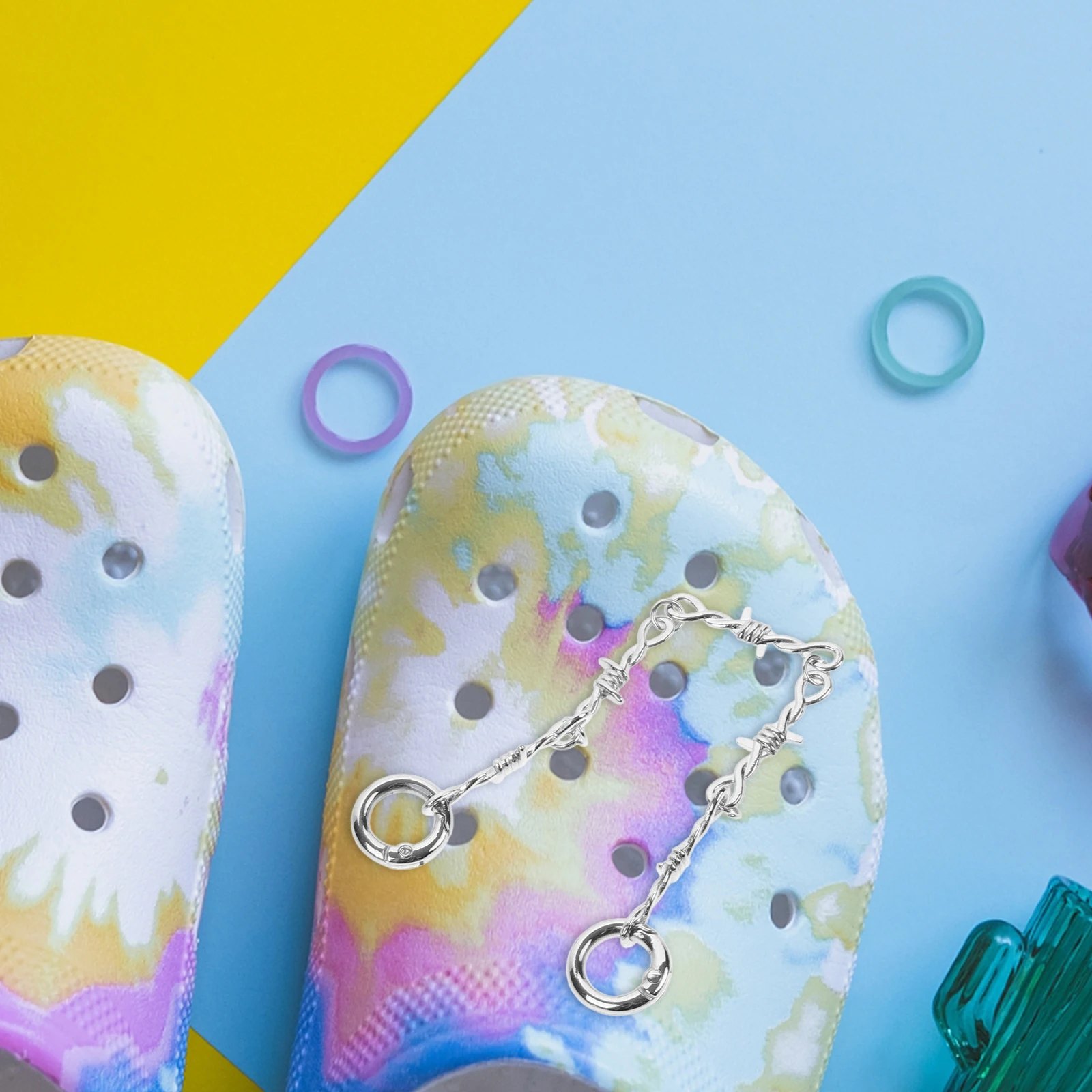 

2Pcs DIY Hole Shoe Chains Decorative Sandals Charm Accessories Fashion Shoe Chain for Decoration Sandals Chain Charms