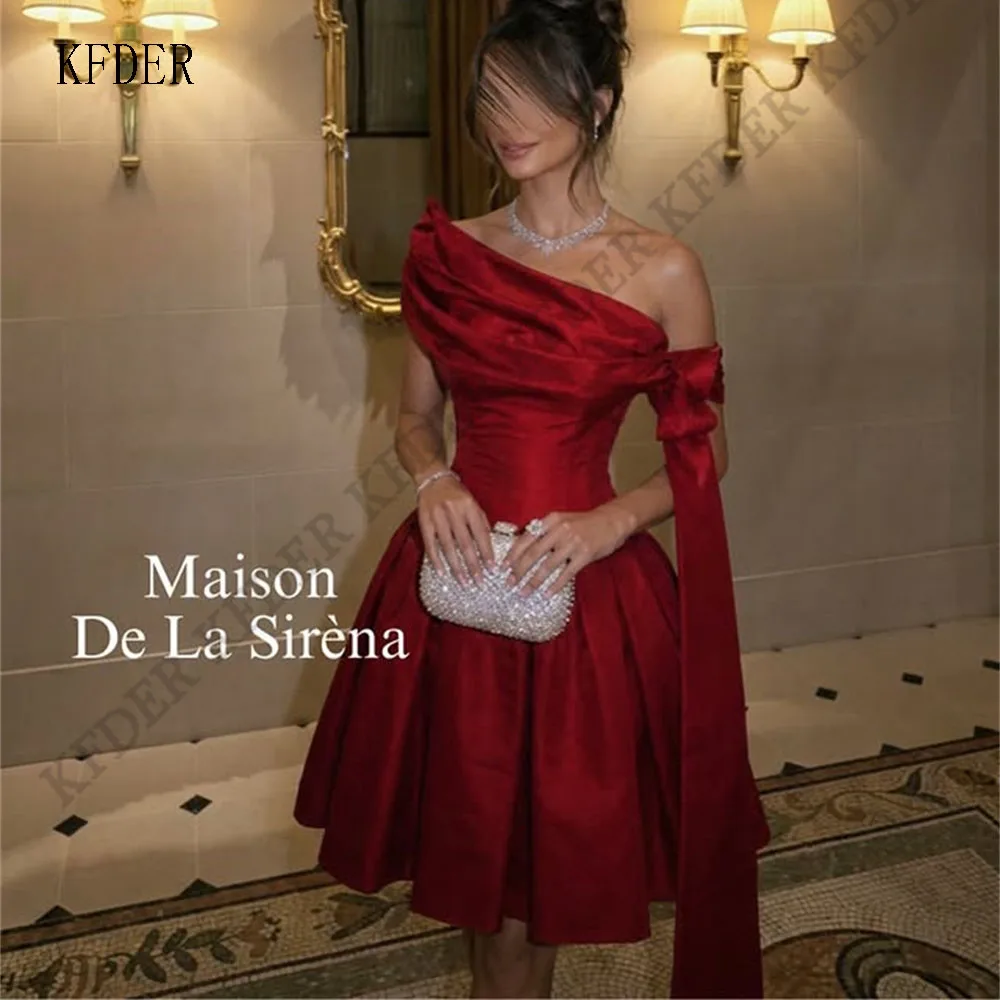 Sexy Red Short Homecoming Dresses Sleeveless One Shoulder Simple Prom Dresses A-Line Dubai Birthday Party Dresses Customized