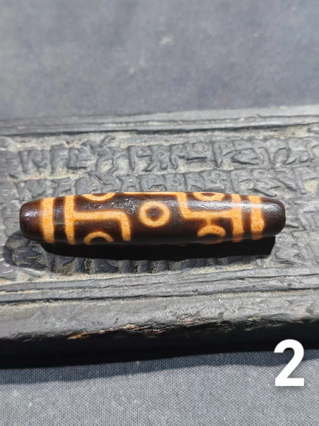 1pcs/lot Ivory-Yellow loose Tibetan dzi beads natural agate DIY charms gift elliptical ethnic style Nine Eyes Guru Rinpoche 3
