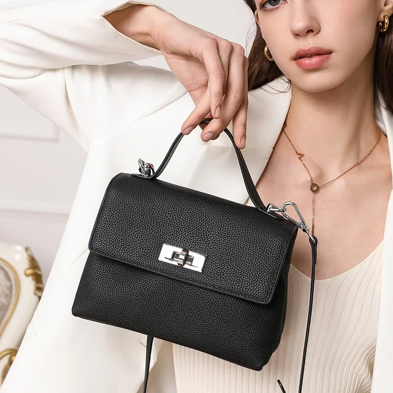 

Женская большая сумка из натуральной яловой кожи, новинка 2023 года, дизайнерская роскошная сумка, модная маленькая квадратная сумка через плечо, винтажная шикарная стильная сумка