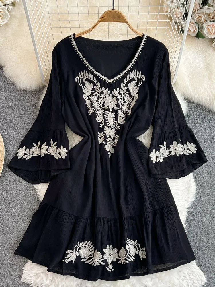 Women Summer Dress Bohemian Ethnic Style Flare Sleeves V-Neck Embroidered Cotton Hemp Waist Leisure Time A-line Dress D4141