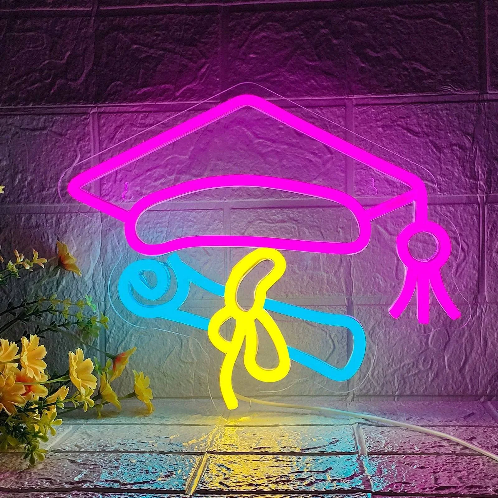 

Light Up Your Graduation with Graduation Cap Neon Light - Eye-catching Lamp for Graduation Events | Symbolic Gift for Graduates