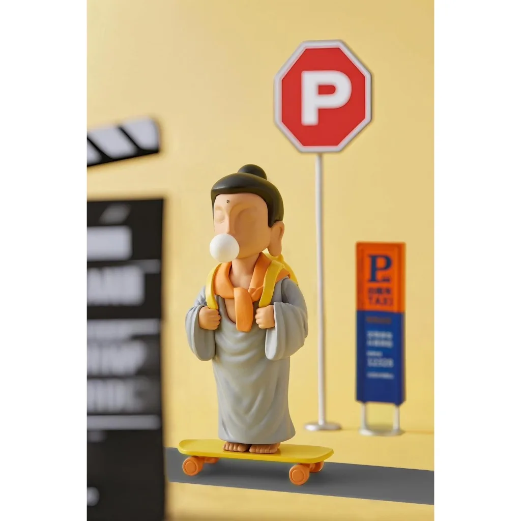Genuine New Amitofo V2 Fo U City Walk Series Blind Box Fashion Play Tabletop Decor Figurine Doll Mystery Box Toy Friend Gift