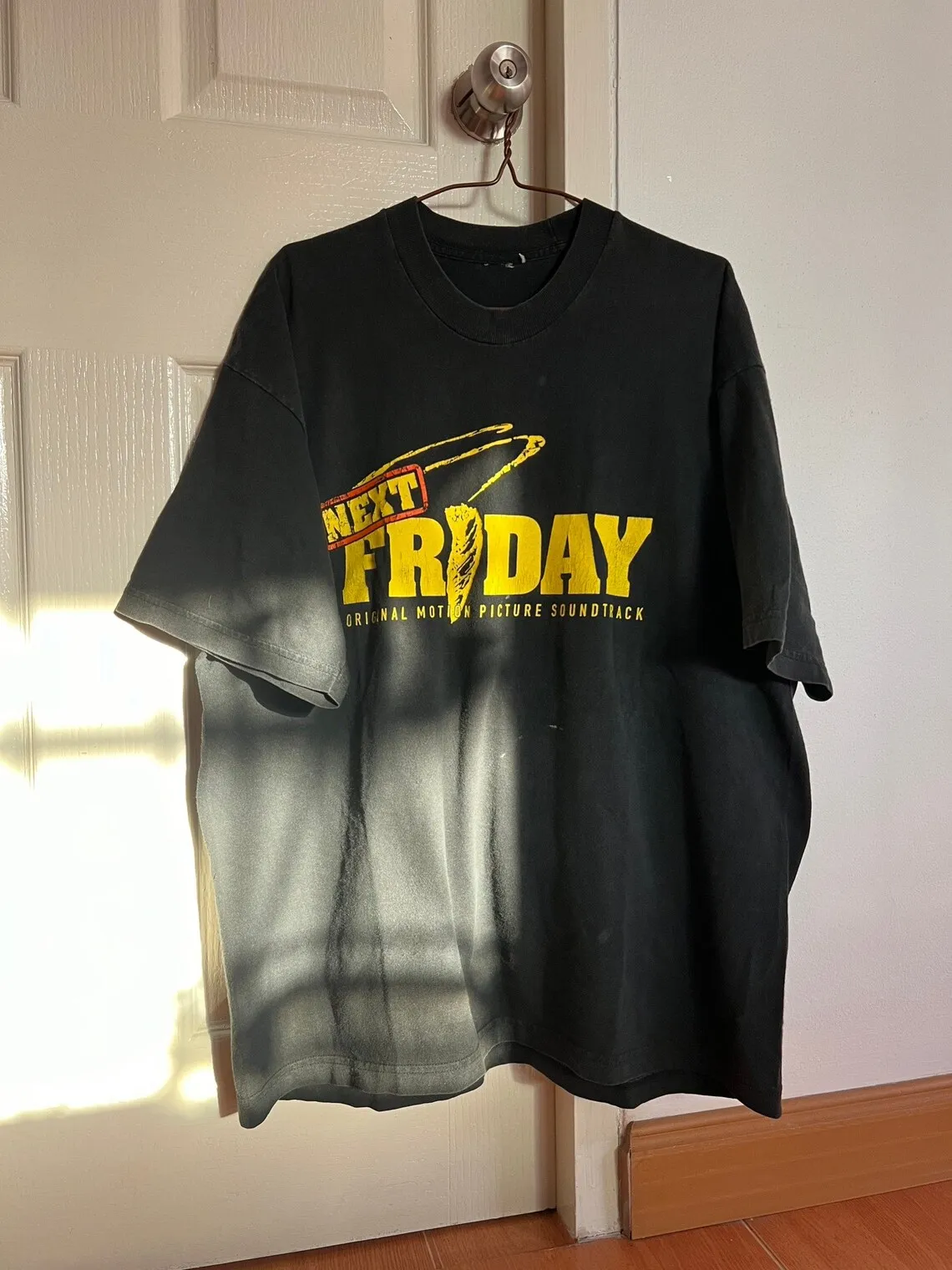 Next friday soundtrack vtg 90s Movietee Very rare ! T-Shirt