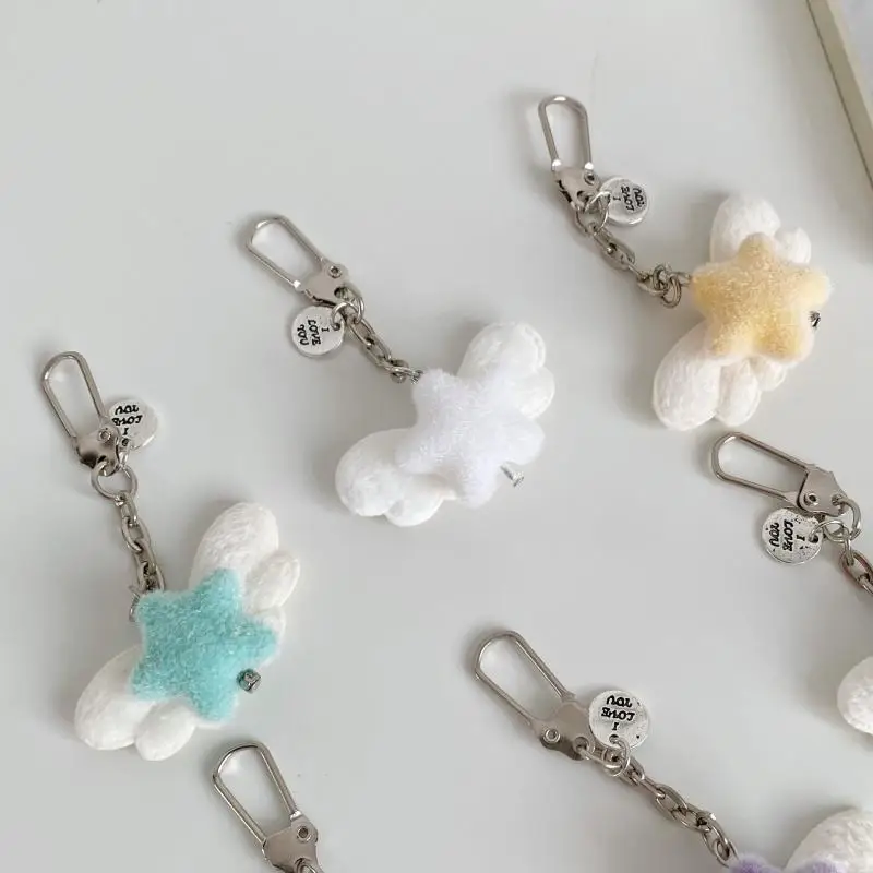 Neuer Eleganter Schlüsselanhänger mit Engelsflügeln und Stern aus Flockstoff, Leichter Schlüsselring, Taschenanhänger für Modische Frauen, Dekorations-Accessoire
