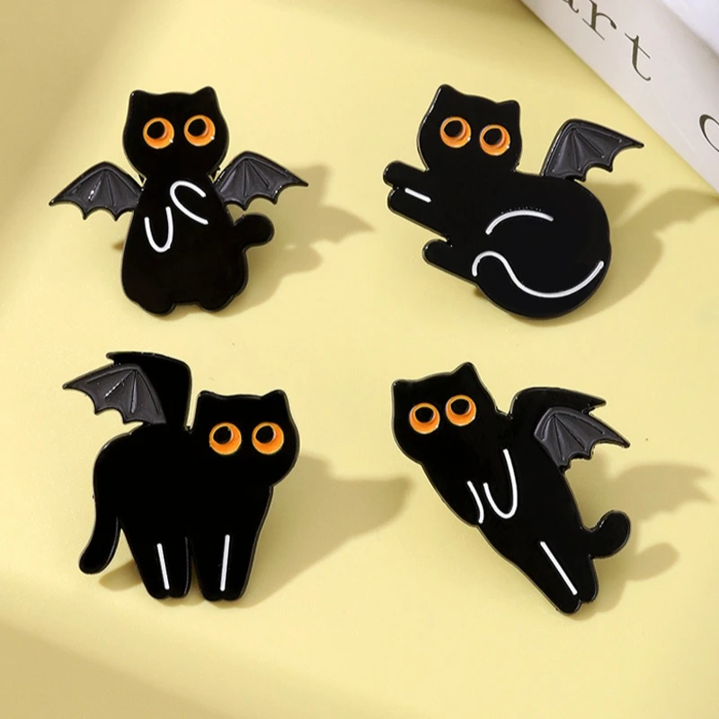 New Hot Selling Halloween Black Cat Brooch Cartoon Cute Spooky Flying Cat Shape Metal Badge Pin For DIY Clothing Bags Decoration