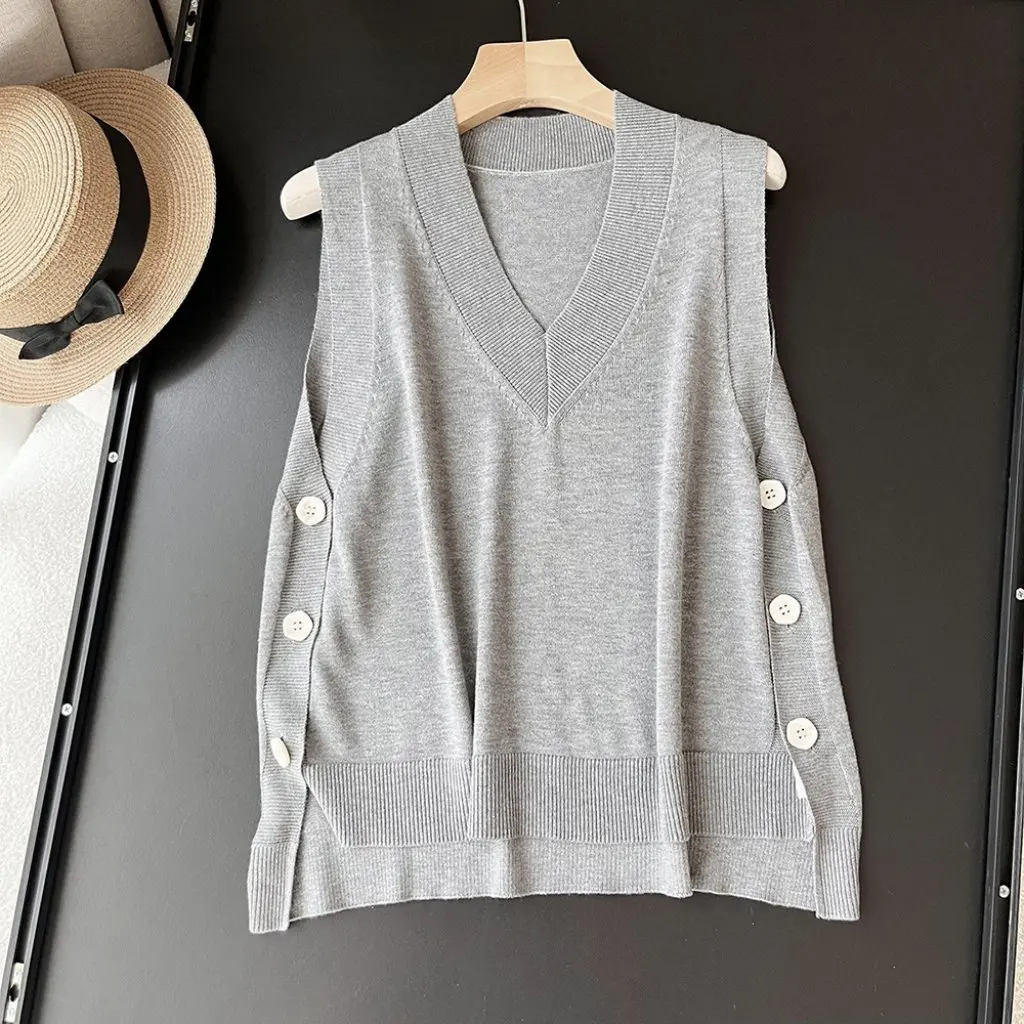 

00SY-1049V Women's Knitted Vest European American Style Early Autumn Fashion Design Button Decoration Collarless Top