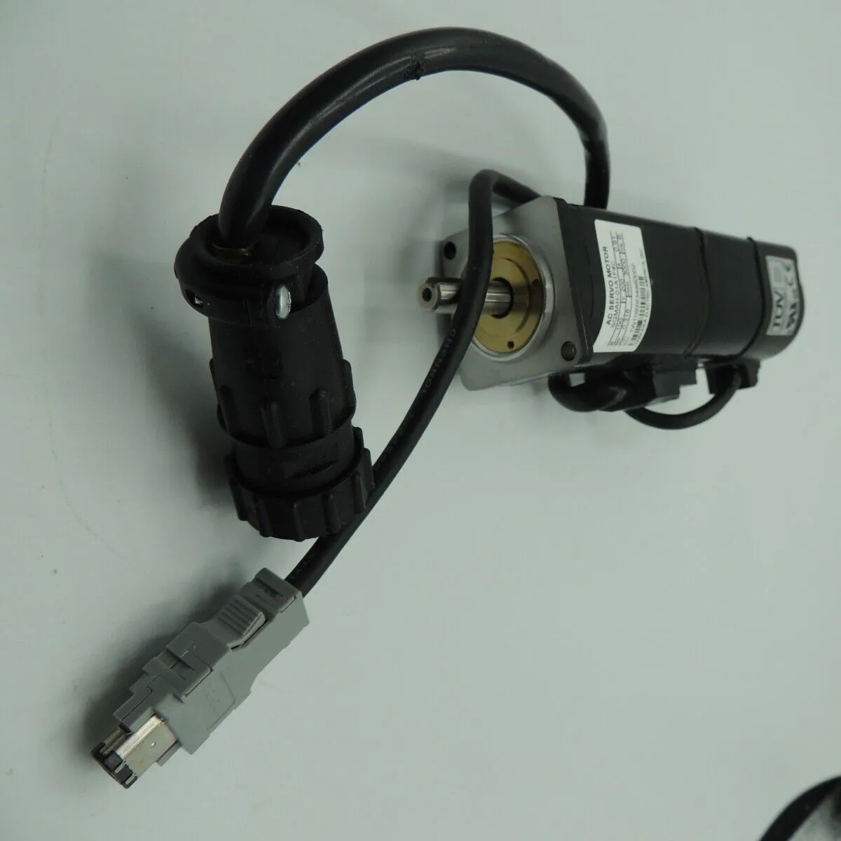 SERVO MOTOR New In-Box SGMAH-01A1F4C Servo Motor Starter High Performance Electrical Equipment