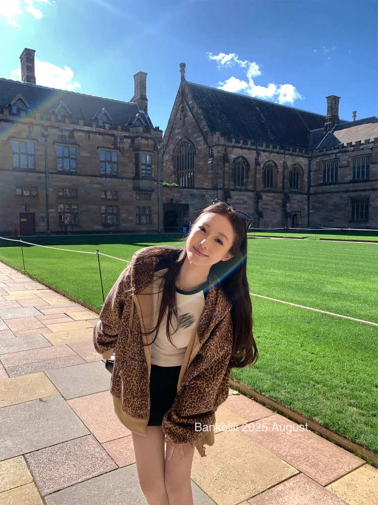 سترة بغطاء للرأس بطبعة الفهد الرجعية بأكمام طويلة للنساء بتصميم فضفاض