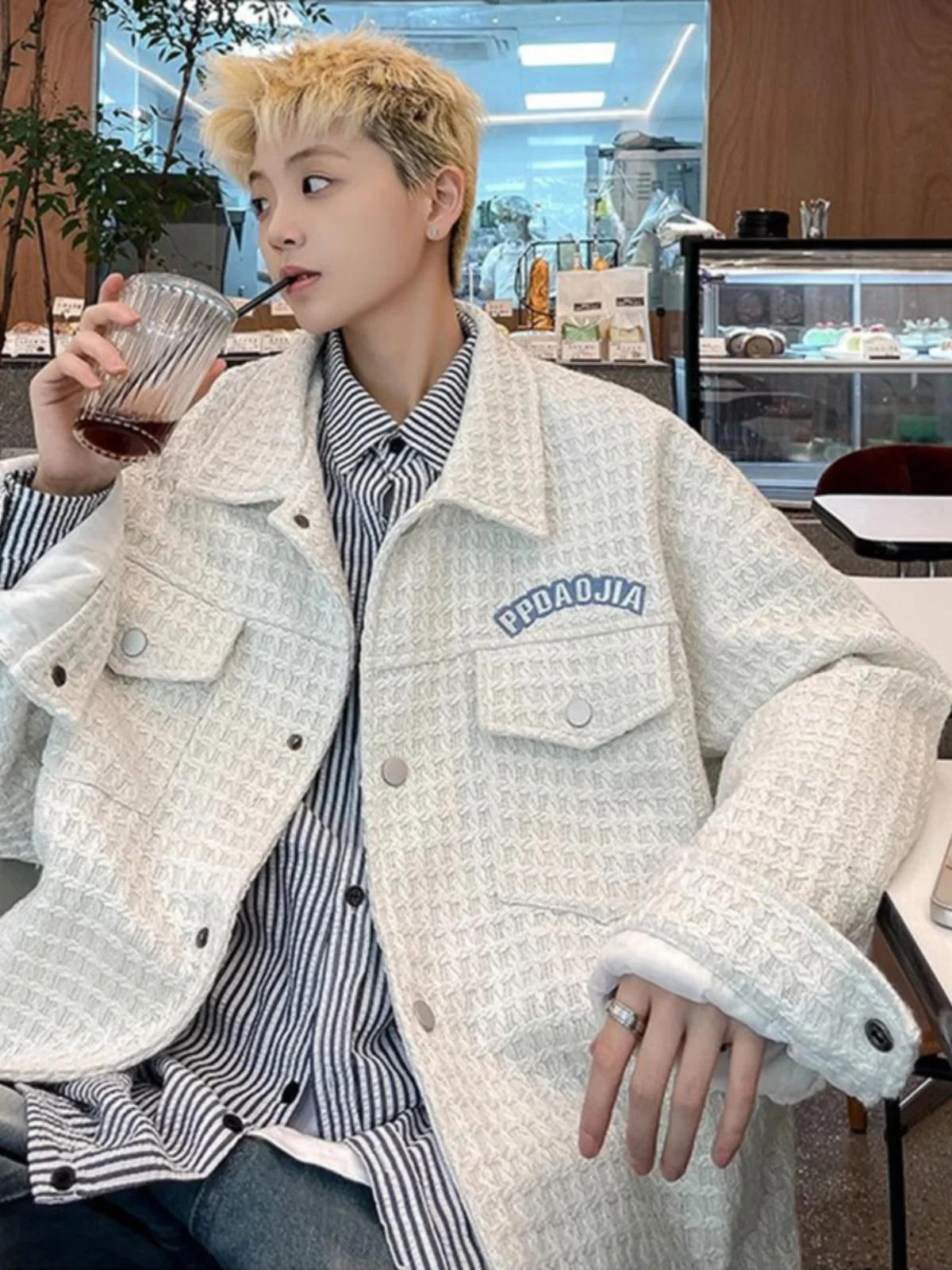 

Casual Loose Men's Jaet Spring Autumn Season Faionable Embroidered irt Design Preppy Sle Single Button Closure Long S...