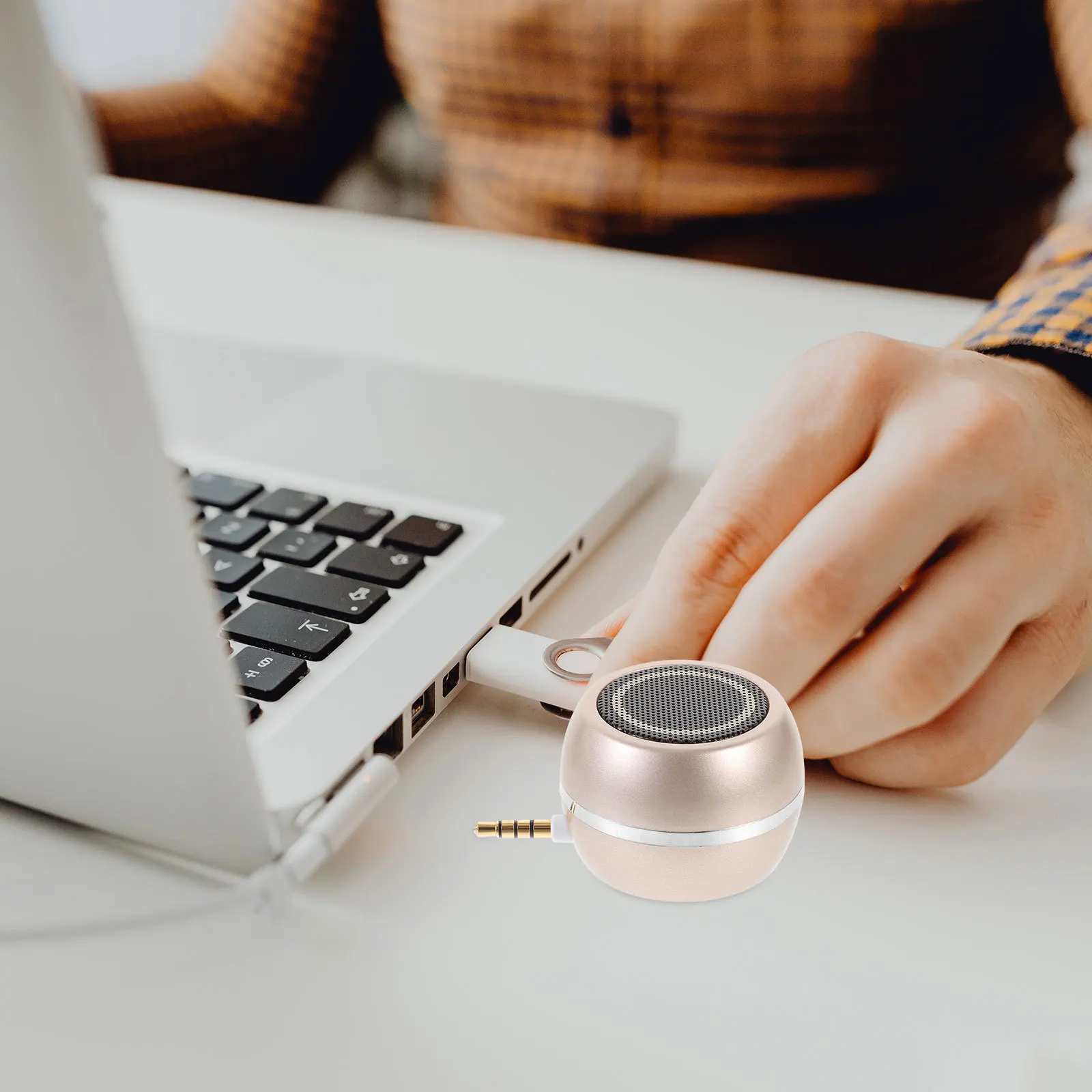 

Portable Rechargeable External Speaker 3.5Mm Mini Loudspeaker Box For Phone Computer Desktop Plug In Mini Voice Box Gift Speaker