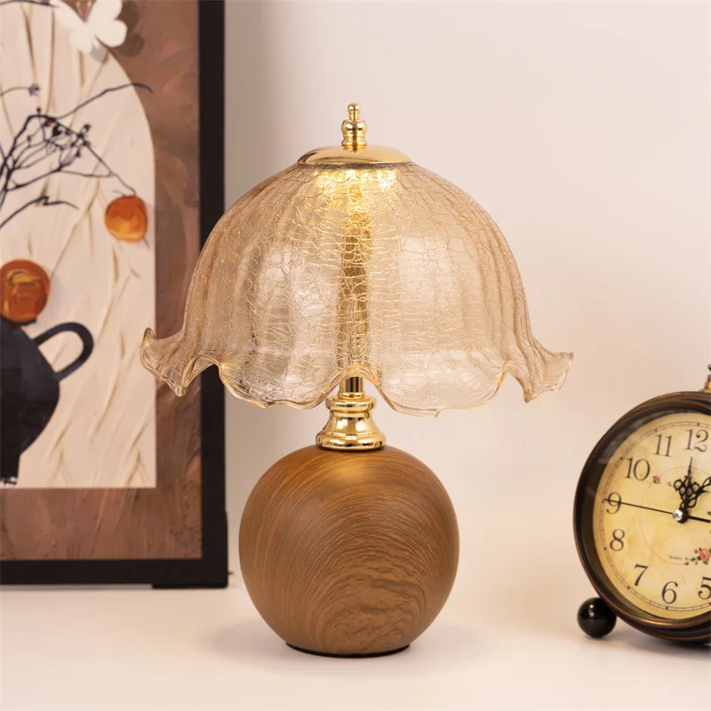 

French Style Retro Vintage Table Lamp Bedroom Bedside Rechargeable Lamp Light Luxury Decorative Night Lights