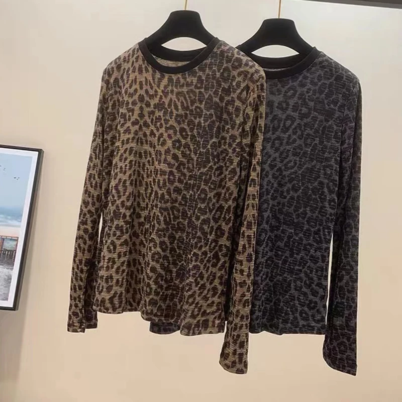 EWQ Leopard Print Design T-shirt For Women Contrast Color Round Collar Long Sleeve Loose Fit 2024 Autumn New Clothing 27X1045