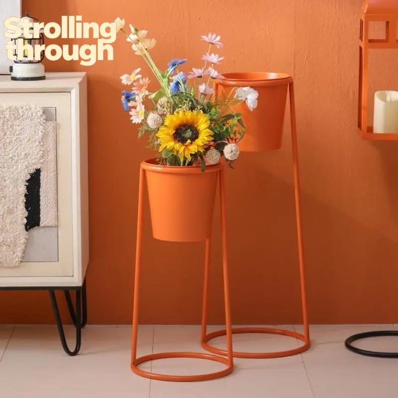 

Стильная цветочница для интернет-селебрити, современная напольная подставка для цветов в гостиную, передвижная подставка для цветов на балкон, кованая цветочница.