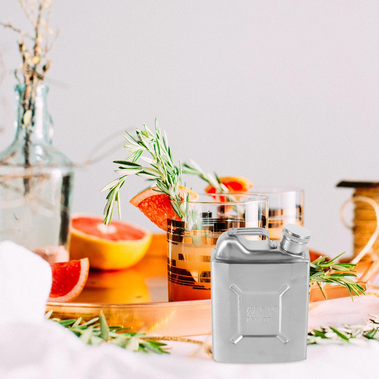 

Stainless Steel Bottle Hip Drinking Flasks Drink Container Travel Flask Juice Flask Compact Portable 304 Steel