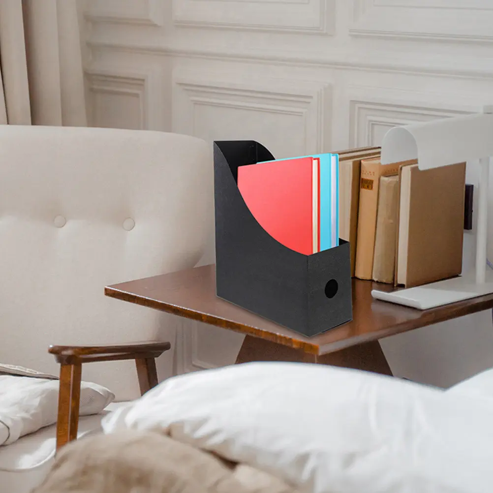 

Набор из 3-х настольных органайзеров для файлов: для офиса, школы, книг, журналов, документов, газет. Изготовлены из полипропилена, устойчивы, простой дизайн.