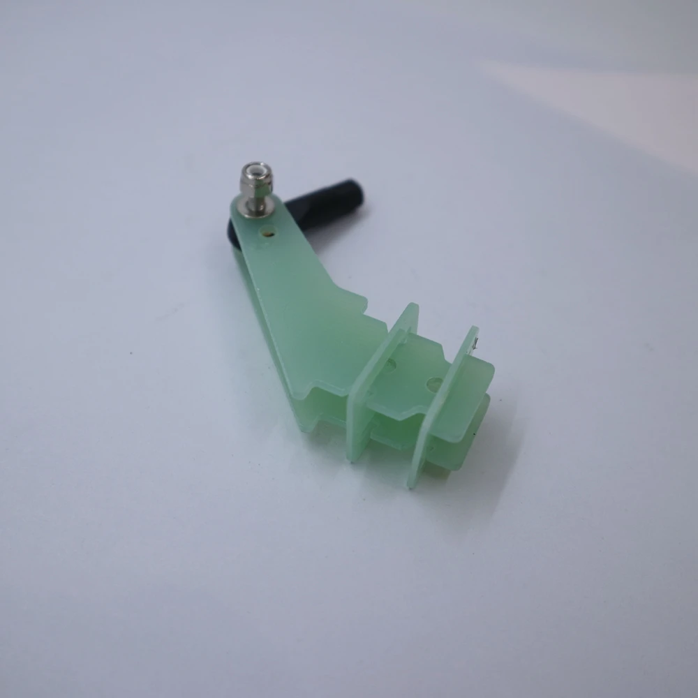 Plug-in Fiberglass Arm Control Horn D3x1.5x17.5x20xH30mm for RC Airplanes