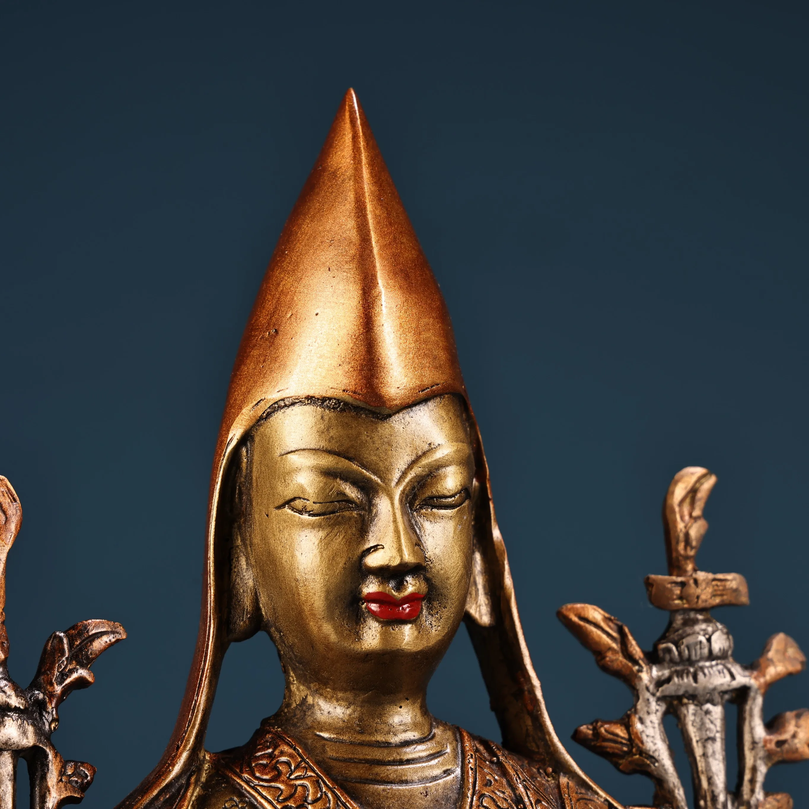 Old Bronze Painted Gilded High relief tsongkhapa  Tibetan Buddha Sitting Buddha Study screen Amass wealth Ornaments