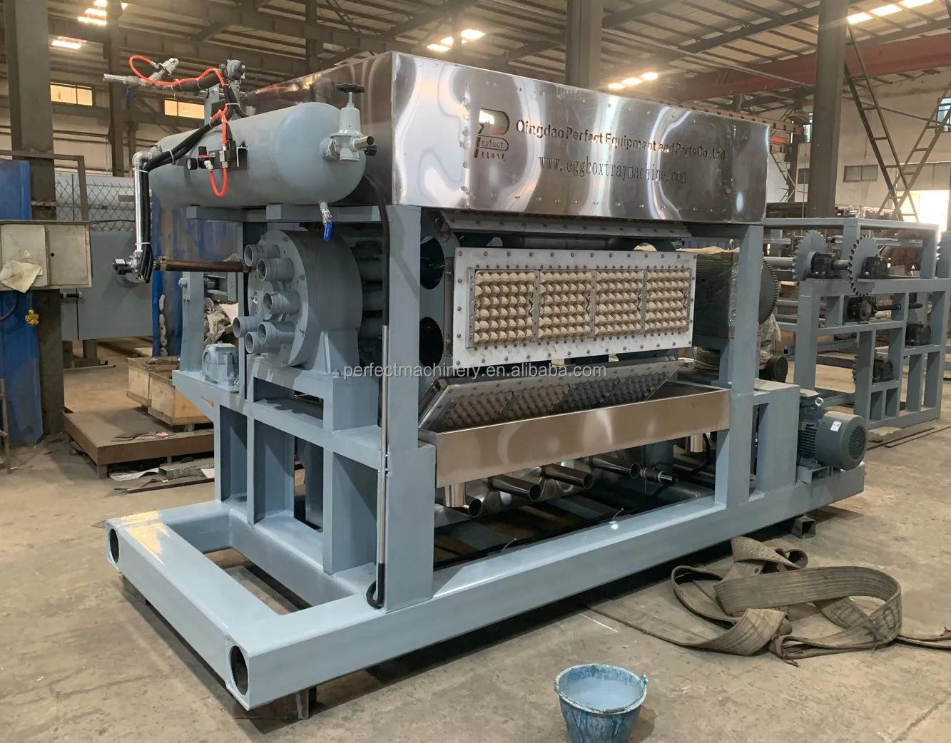 New Idea Waste Paper Old Carton Recycling Industrial Pulp Molding Egg Box Tray Product Making Machinery Production