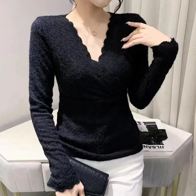 Slim Sexy Women\'s Lace V-Neck T-shirt Autumn Winter Thick Long Sleeve All-match Solid Color Tops Fashionable Female Clothing