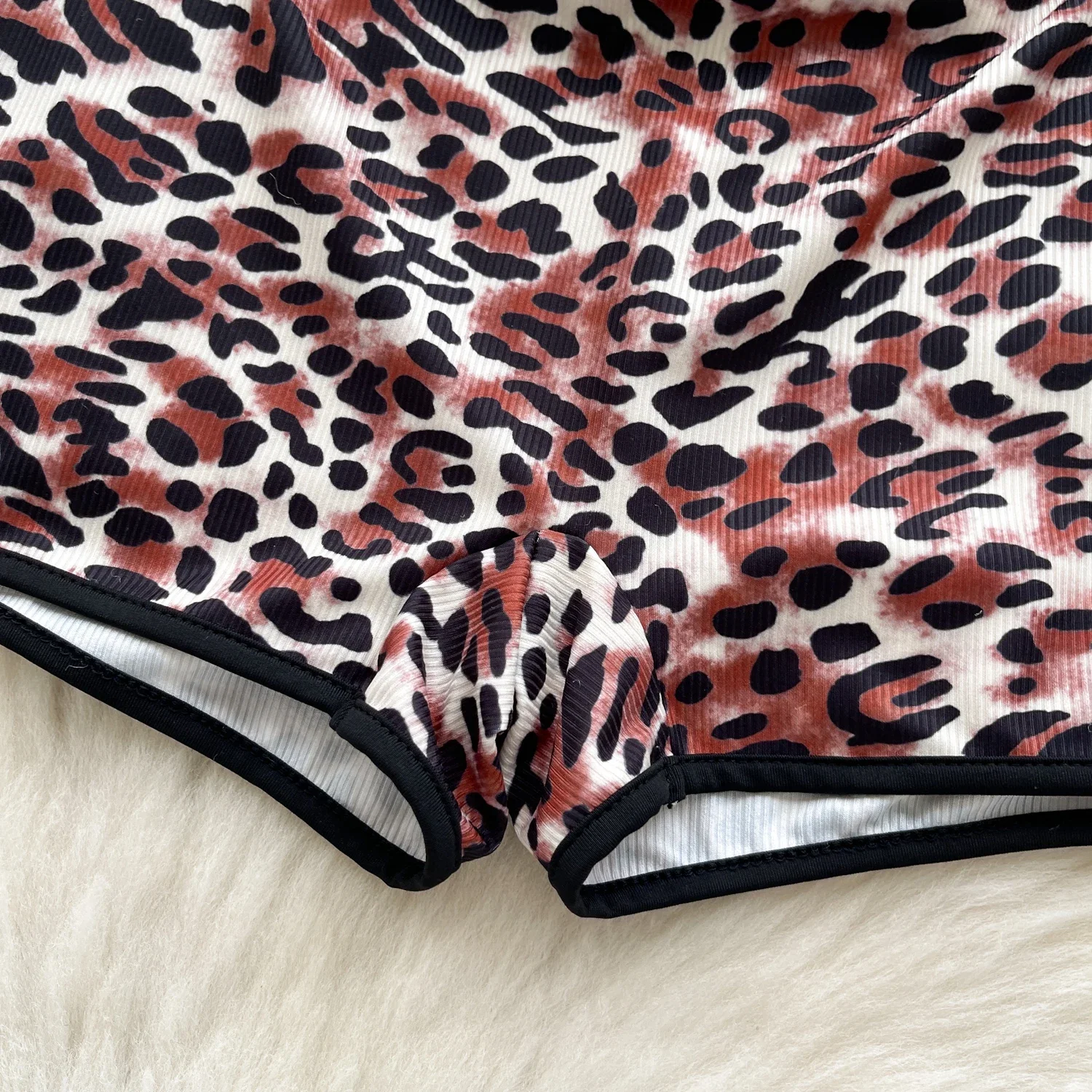 ssTss العصرية الرجعية ليوبارد طباعة الرسن Playsuit المرأة الصيف سليم المقلية الشارع مثير الرغبة النقية السراويل