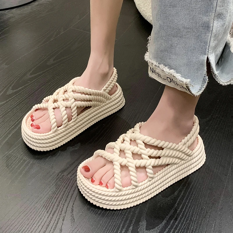 2024 New Summer Fashion Comfortable and Wear-resistant Thick-soled Beach Casual Sandals for WomenTrendy Heel Sandals