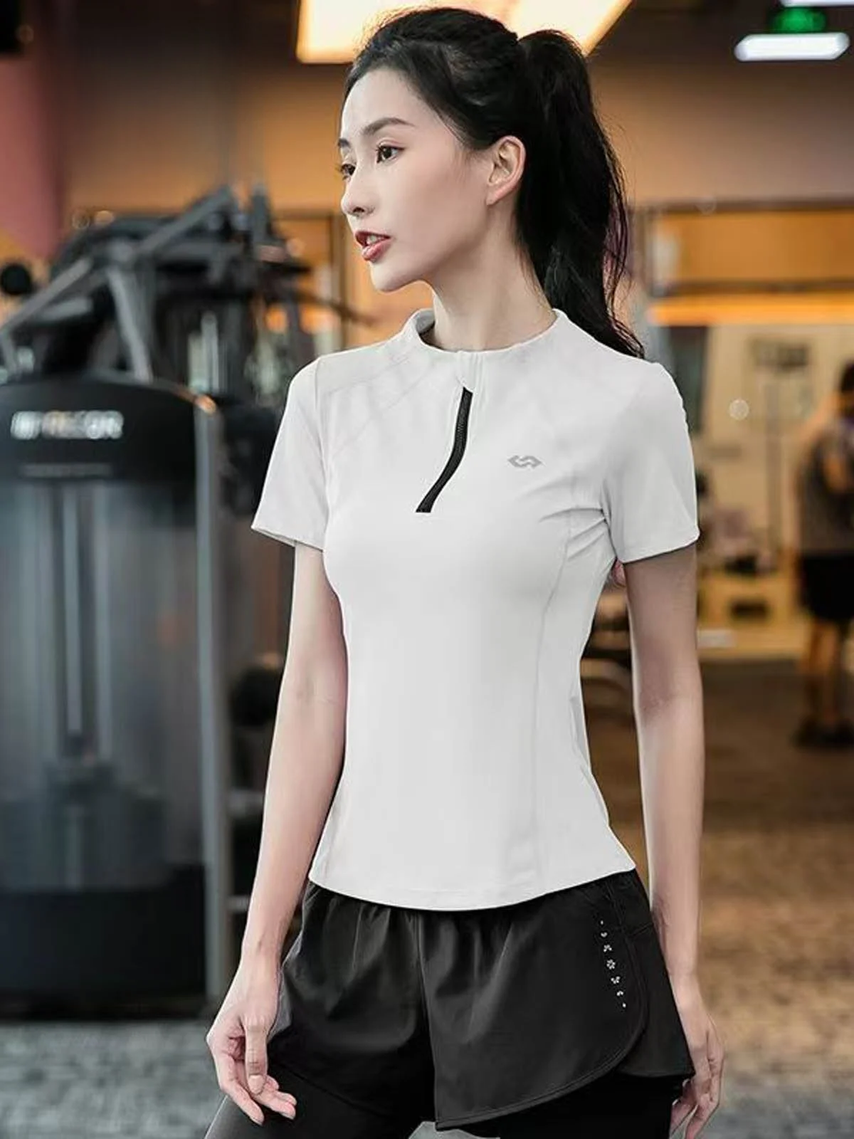 

Женский комплект спортивной одежды, летний топ Qui Dry f на молнии для йоги, фитнеса, одежда для бега, бадминтона, брендовая повседневная одежда JINNA CROWN