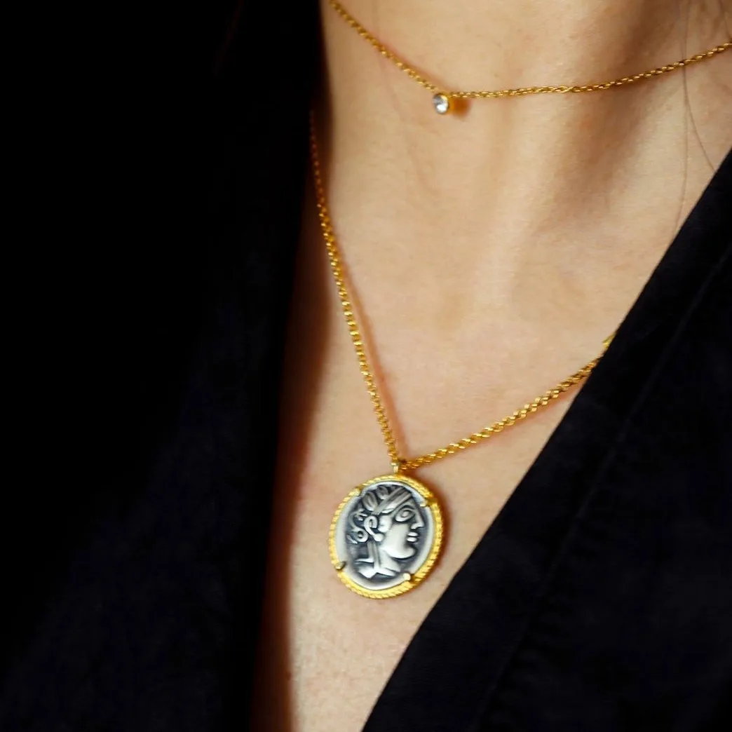 Goddess of Wisdom Medieval Athena Necklace Temperament Simple Retro High-end Collarbone Chain Necklace