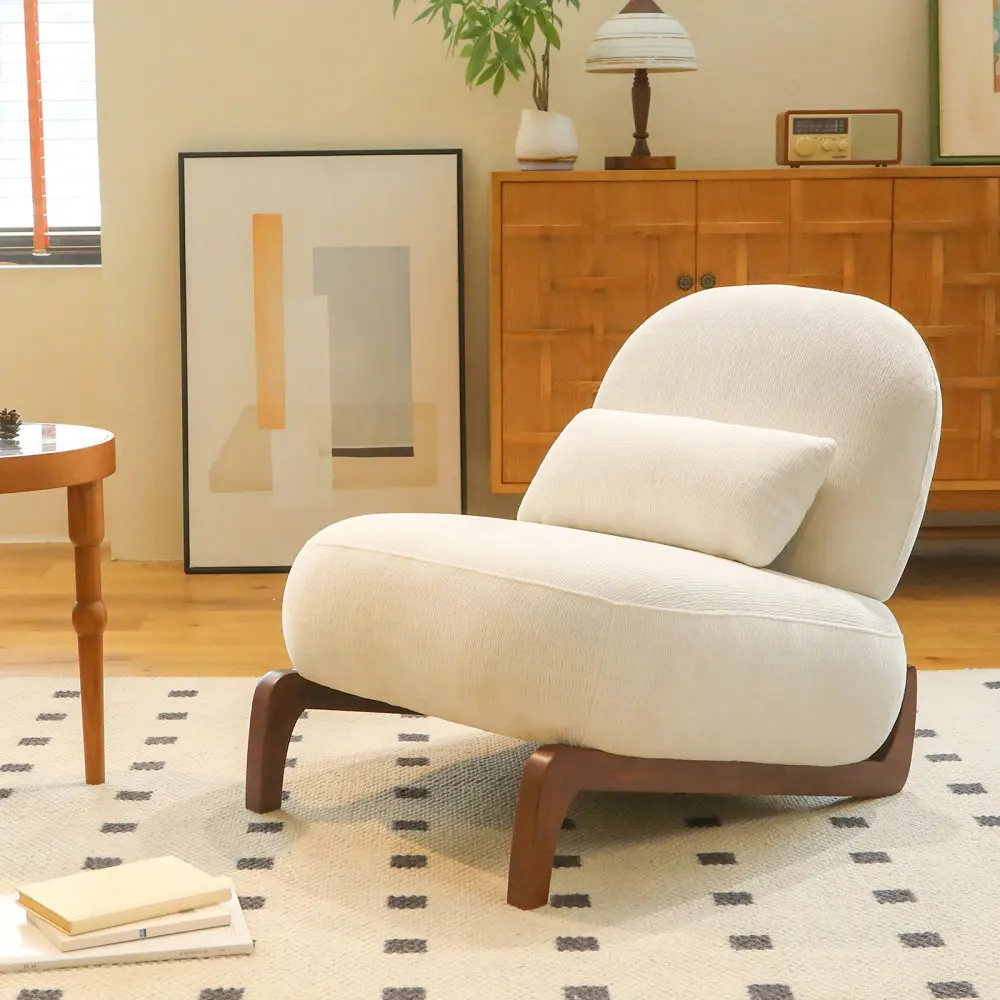 Luxe fluwelen accentstoel, gestoffeerd, woonkamermeubilair, massief houten poten, zacht kussen, comfortabele armloze leesstoel