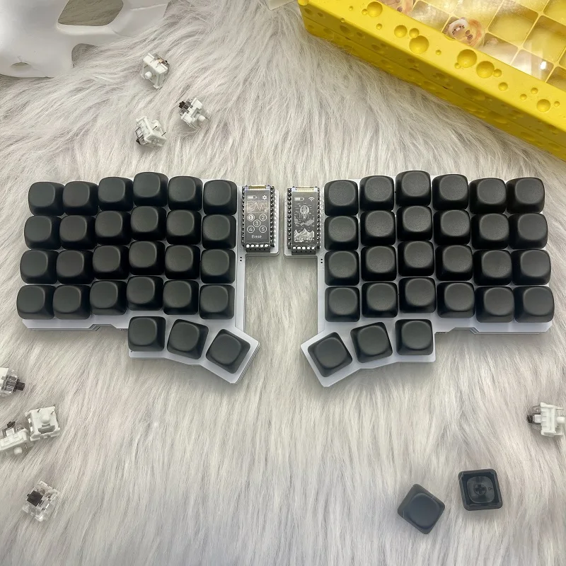 

Silakka54 Bluetooth Split Keyboard Wired Dual-Mode Hot Swap Ergonomic Gamer Teclado Mecanico Split Custom ZMK Gaming Keyboard
